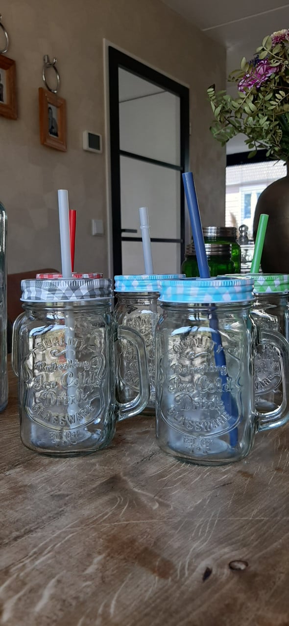 Limonade/watertap + 5 bekers