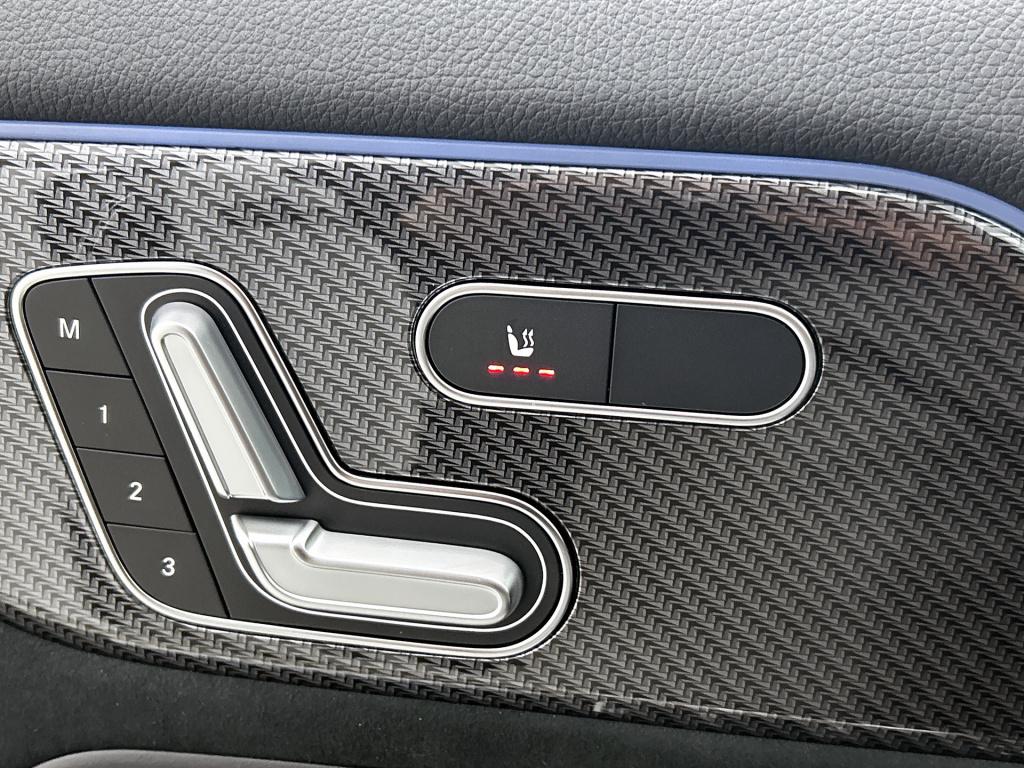 Mercedes-Benz Gla-klasse 180 business solution amg | premium plus pakket | 