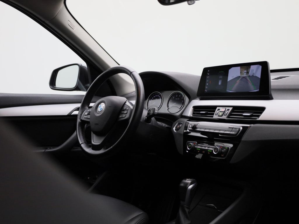 BMW X1 xdrive25e executive | automaat | lmv | parkeer sensoren | camera | c