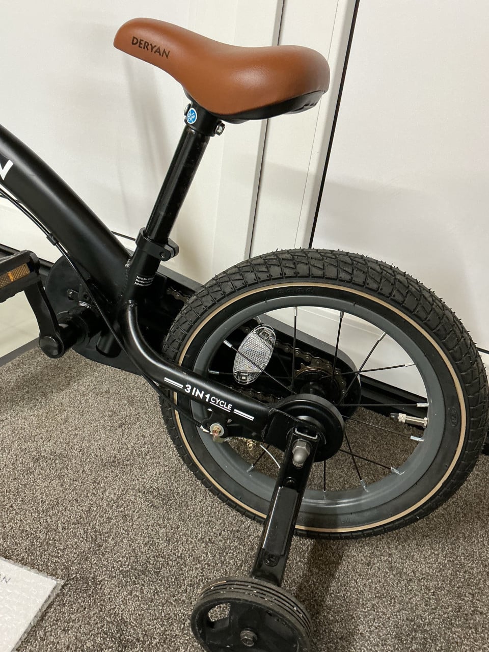 Peuter-/kinder 3 in 1 loop/fiets met zijwielen zwart 14 inch merk Deryan