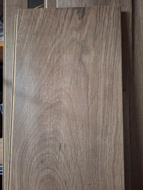 Mooie partij laminaat (ca. 25m²) – Hoge kwaliteit – Zo goed als nieuw!