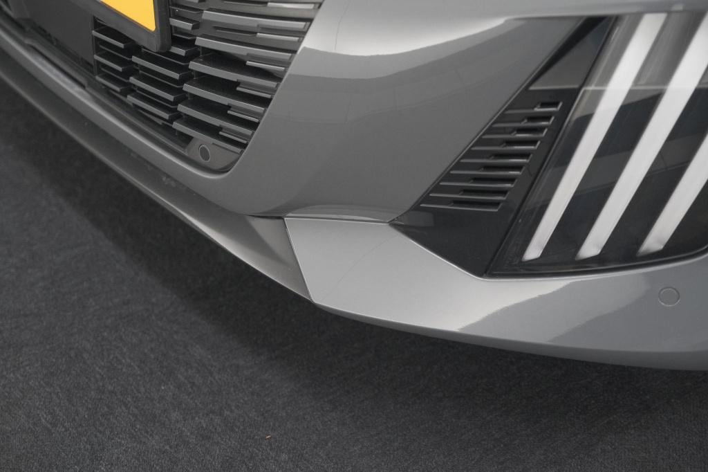 Peugeot 208 1.2 hybrid 145 e-dcs6 gt | alcantara pakket | camera | apple ca