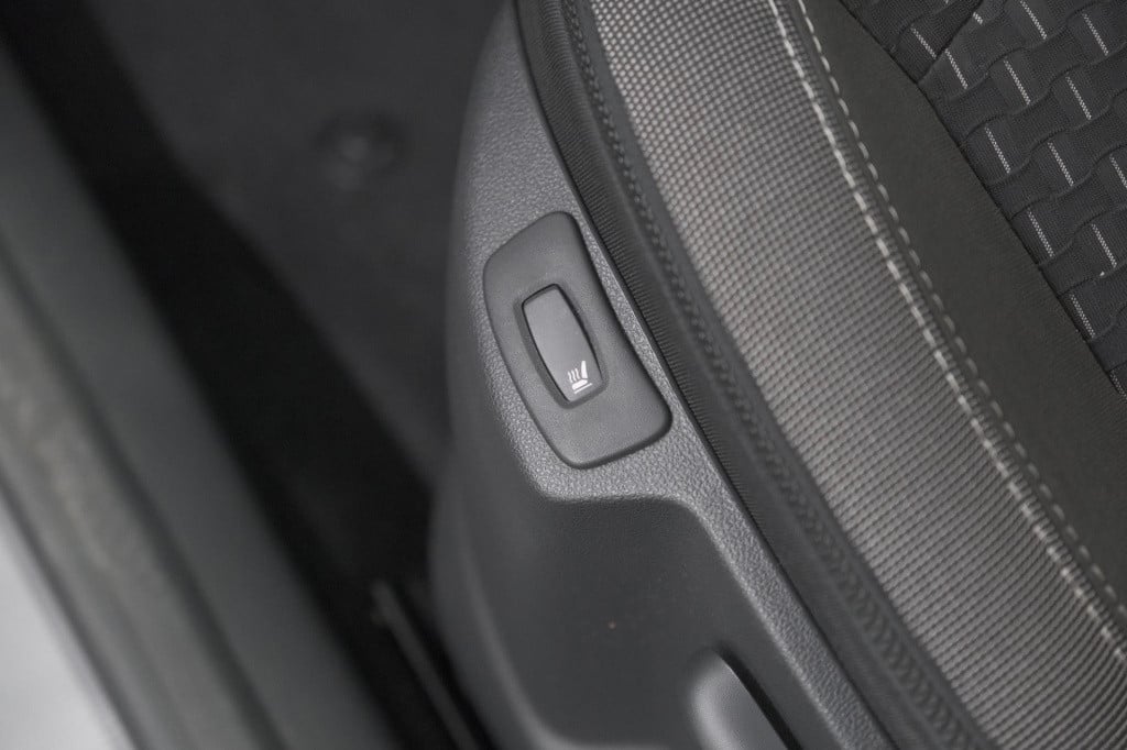 Renault Captur tce 120 bose | camera | dodehoekdetectie | navigatie | stoel