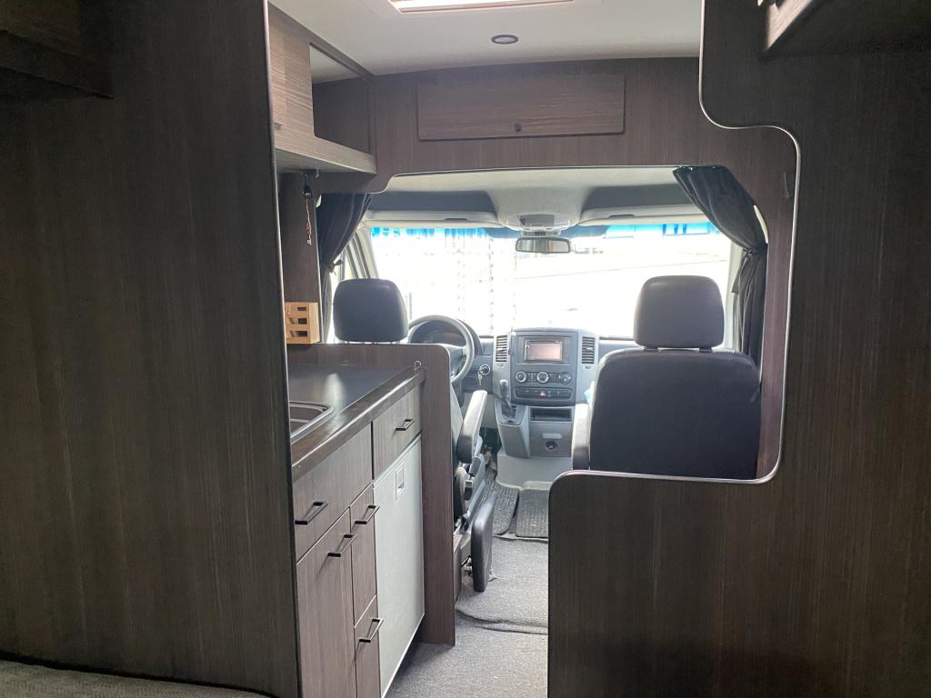 Mercedes-Benz Onbekend 906 ka 35 sprinter 318cdi mooi zelfbouw interieur.