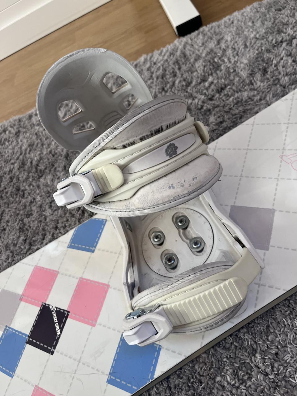 Snowboard crazy creek