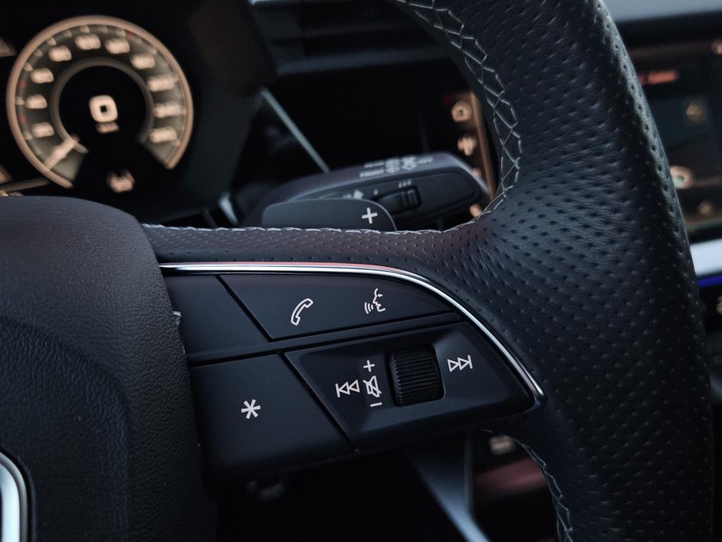Audi A3 sportback 45 tfsi e s edition competition | matrix | acc | rijklaar