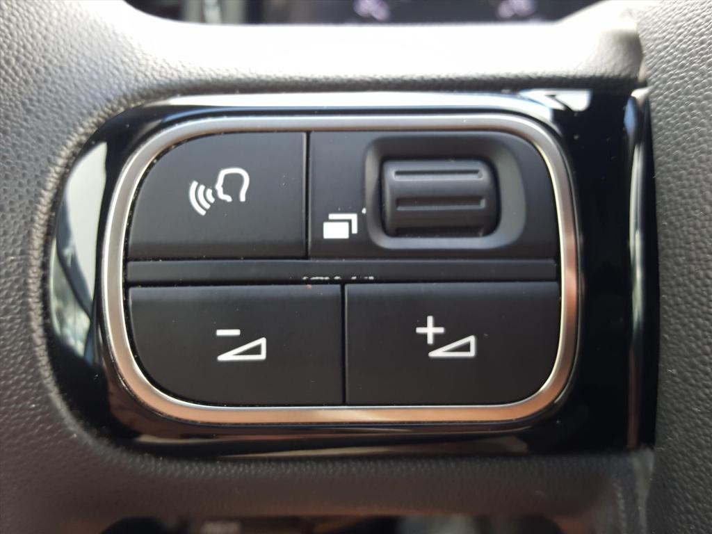 Citroen C3 1.2 puretech 82pk feel navigatie via apple/android | cruise & cl