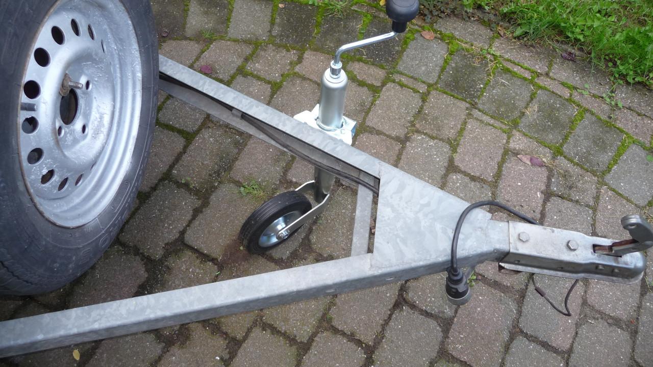 TE KOOP ONGEREMDE ENKELASSER