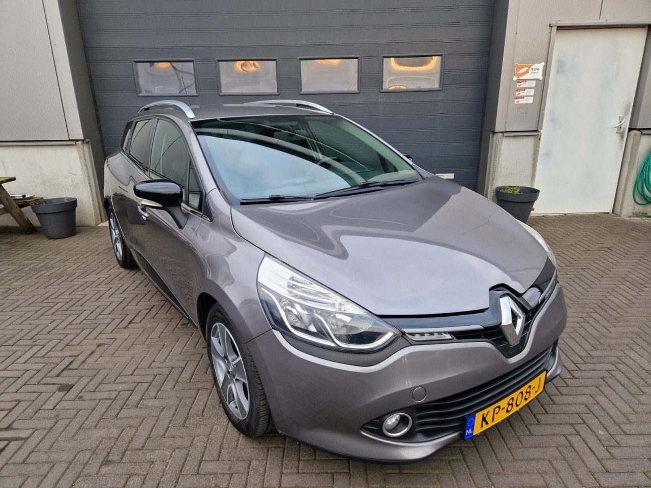TE KOOP RENAULT CLIO 0.9 TCC EURO 6 SLECHTS 97.584
