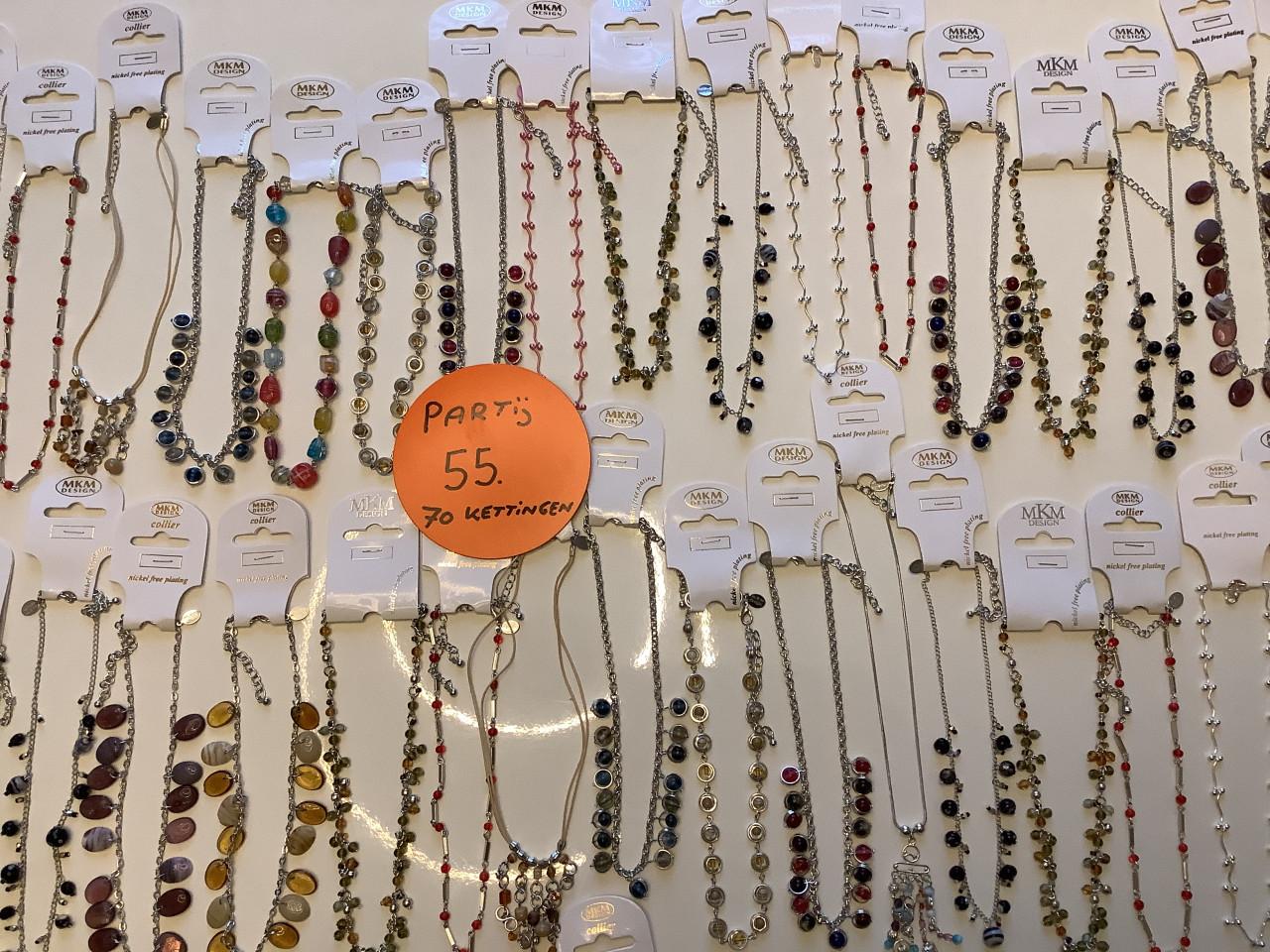 Partij mooie MKM Design kettingen. ( partij 55)