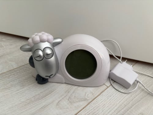 Slaaptrainer / kinderwekker Sam het schaap