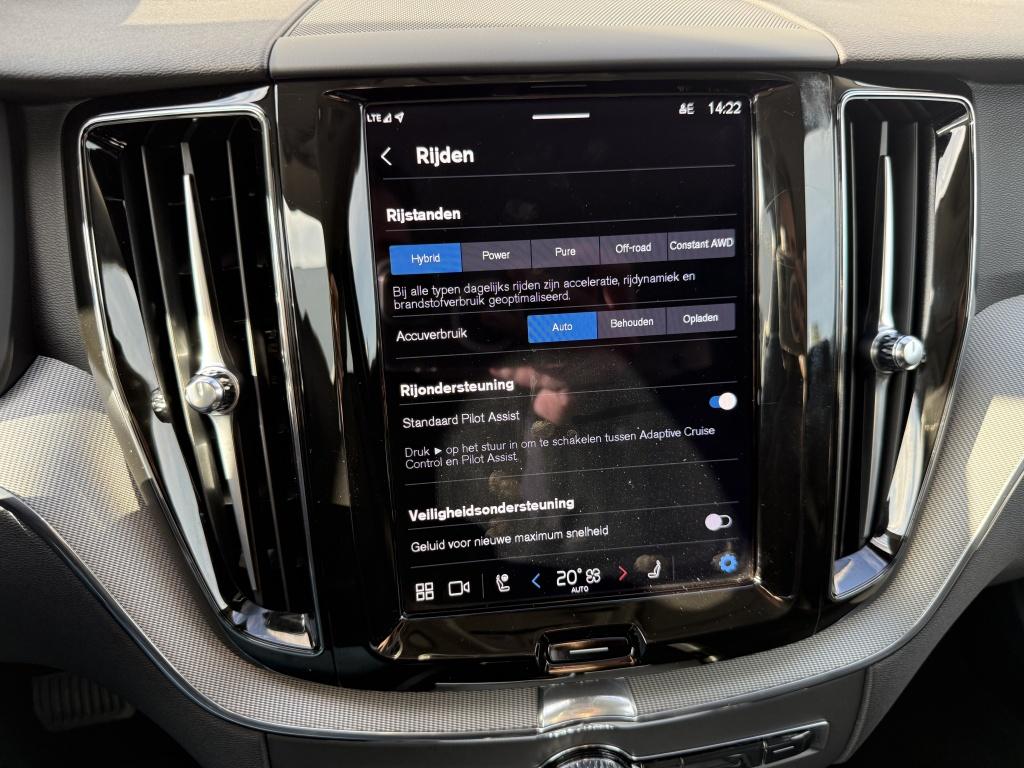 Volvo XC60 t6 398pk recharge plus dark| panodak| adap.cruise| 360camera| aw