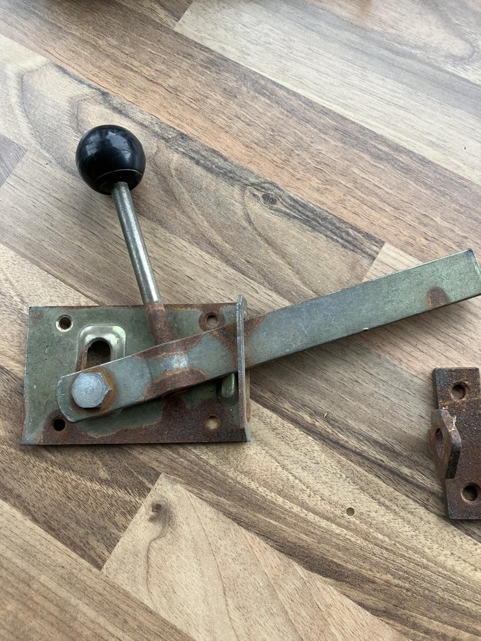 Poortgrendel cq. thuinhekgrendel