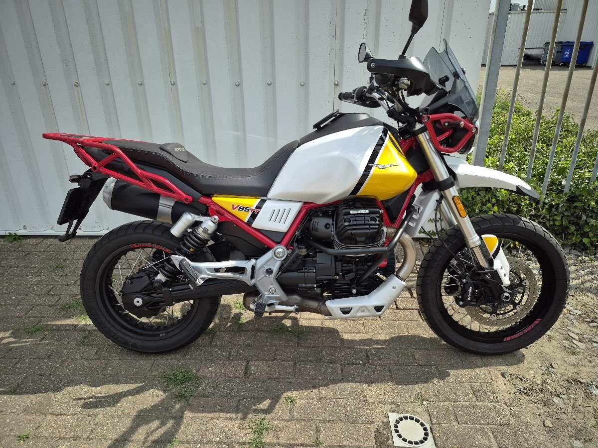 Moto Guzzi V85TT uit 2019