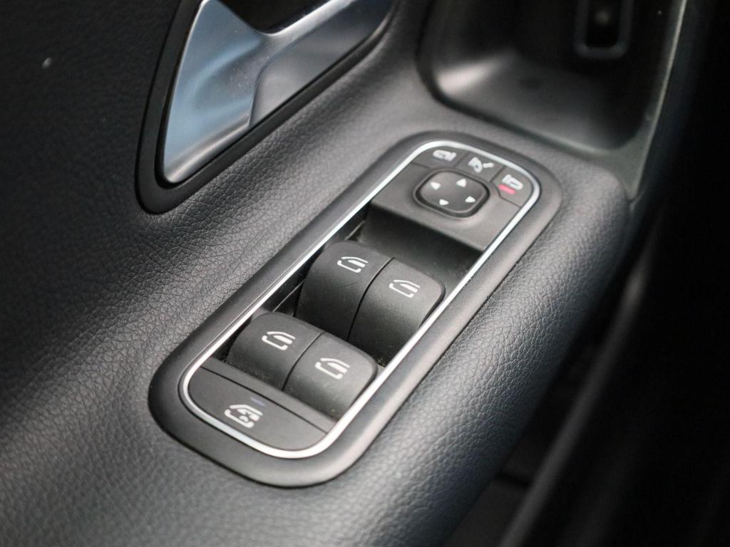 Mercedes-Benz A-Klasse 250 e business line | phev | automaat | navigatie |