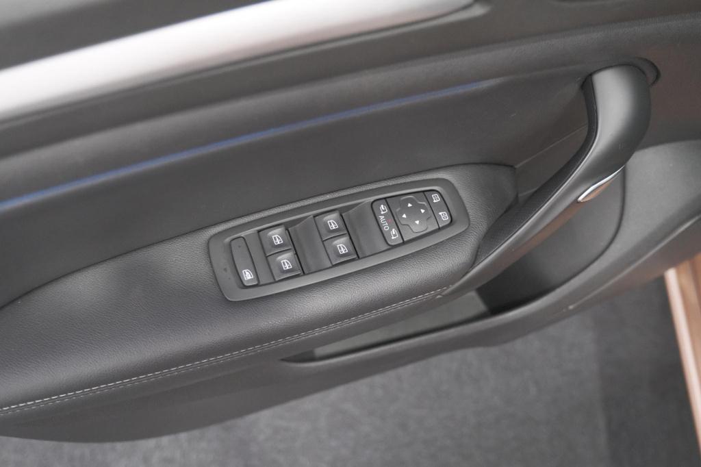 Renault Megane E-tech estate 1.6 plug-in hybrid 160 intens | stoelmassage |
