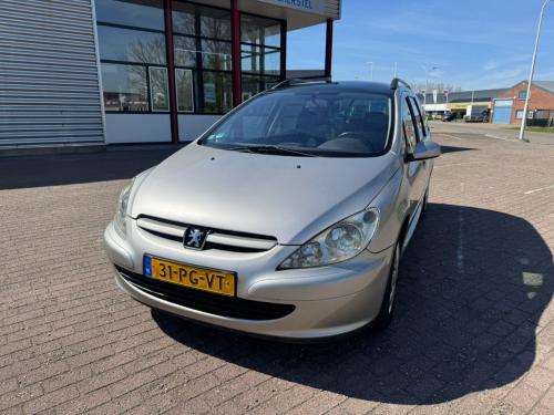 Peugeot 307 7 persoons bj 2004  1000 euro