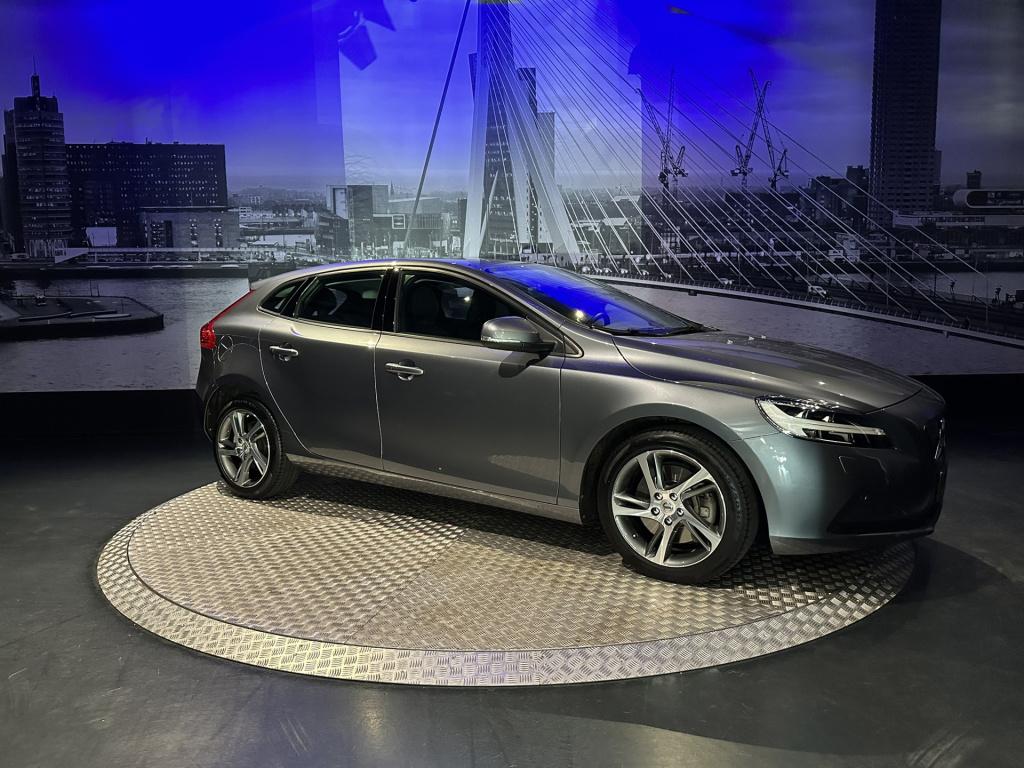 Volvo V40 1.5 t2 inscription *clima*navi*camera*