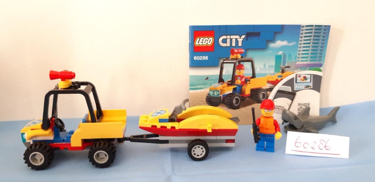 LEGO City 60286: ATV Strandredding , beach rescue met 1 minifiguur