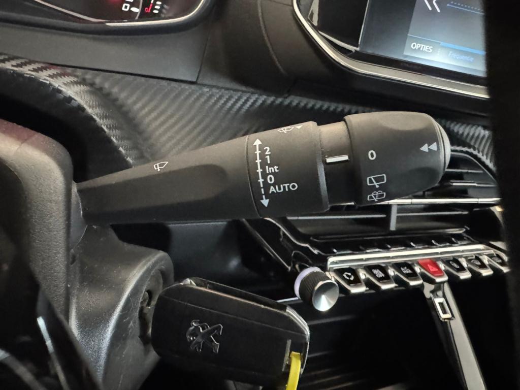 Peugeot 2008 1.2 puretech active
