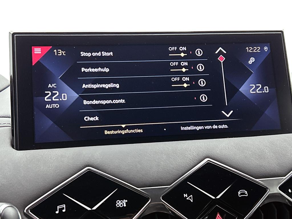 Ds Ds 3 crossback 130 pk automaat grand chic | adaptive cruise | leder | he
