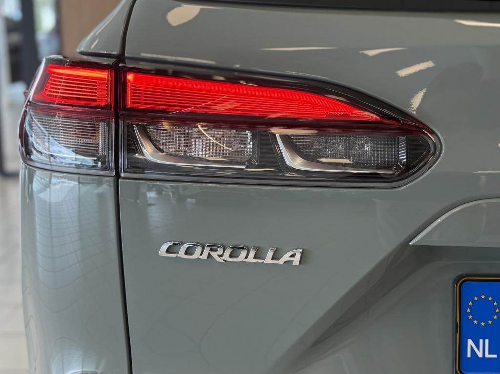 Toyota Corolla Cross hybrid 200 style