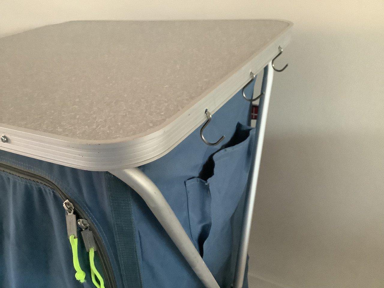 Campingkast Outwell, hoog model inclusief draagtas