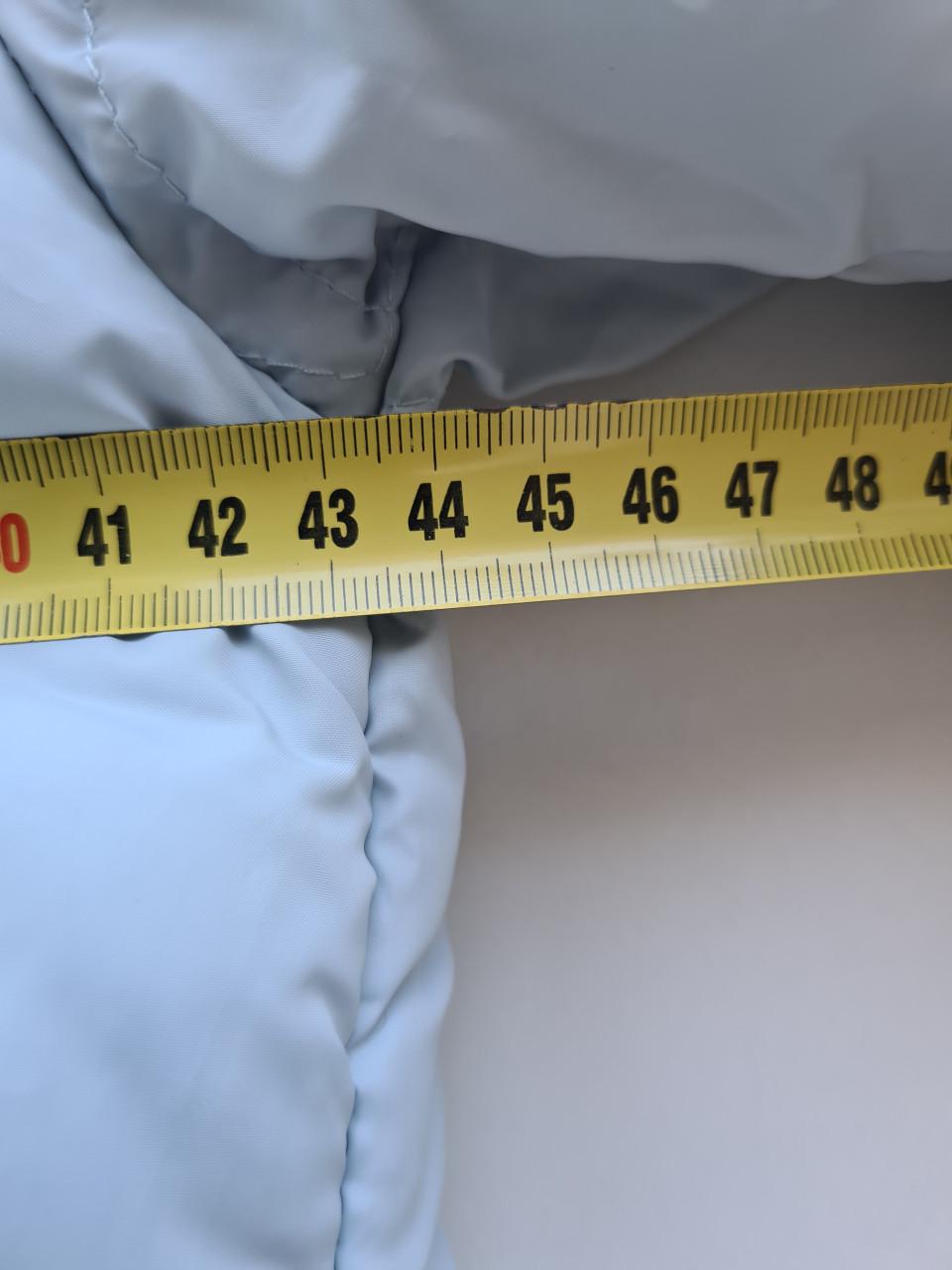 Nieuwe Lichtblauwe gewatteerde pufferjas 146-152 capuchon en teddy voering