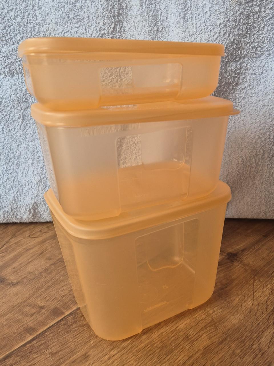 Diverse Tupperware