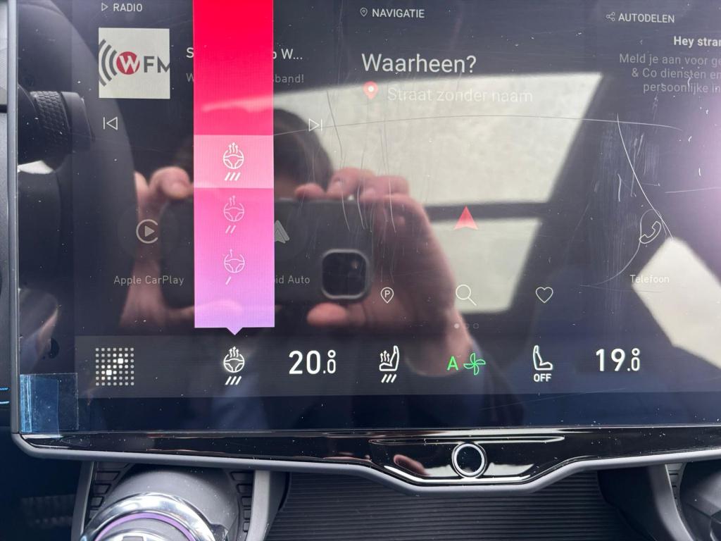 Lynk & Co 01 261pk phev, stuurverwarming, pano dak, carplay