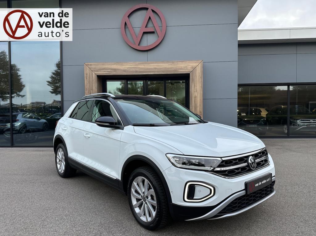 Volkswagen T-roc 1.5 tsi 150pk dsg style | trekhaak | navi | iq light | ada