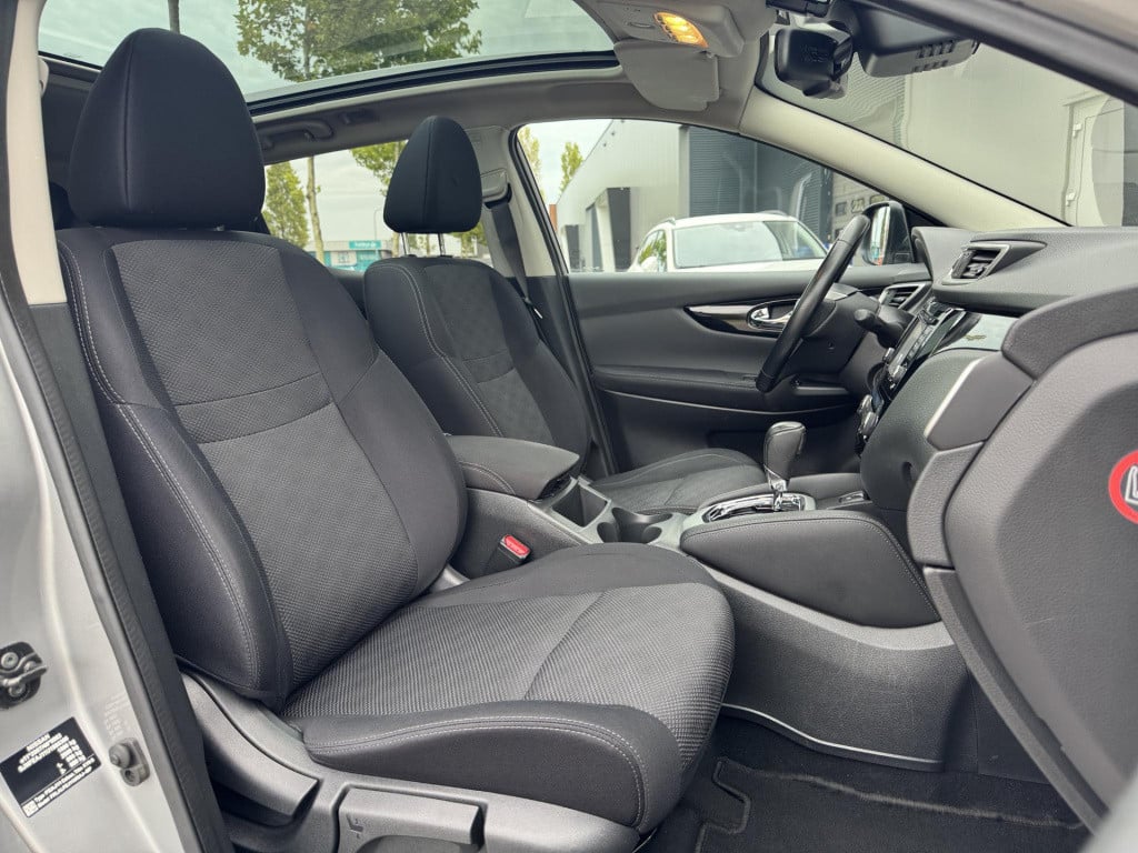 Nissan Qashqai 1.2 n-connecta design pack automaat | panoramadak | navigati
