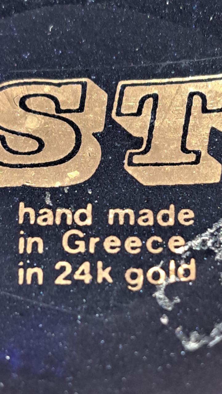 Mooie zwarte decoratieve vazen, asbak, e.d. art chokin, 24K goud