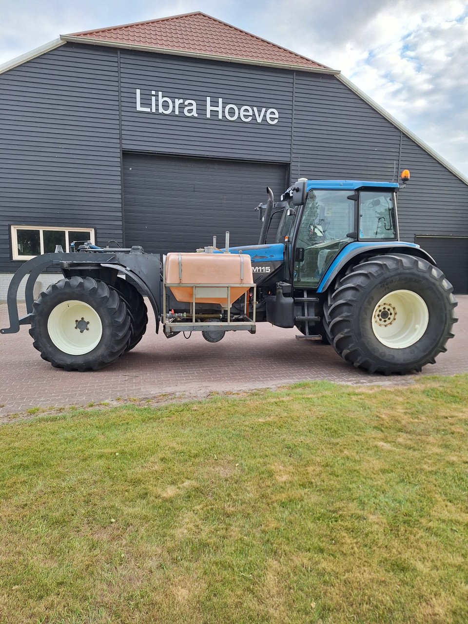 Newholland tm 115