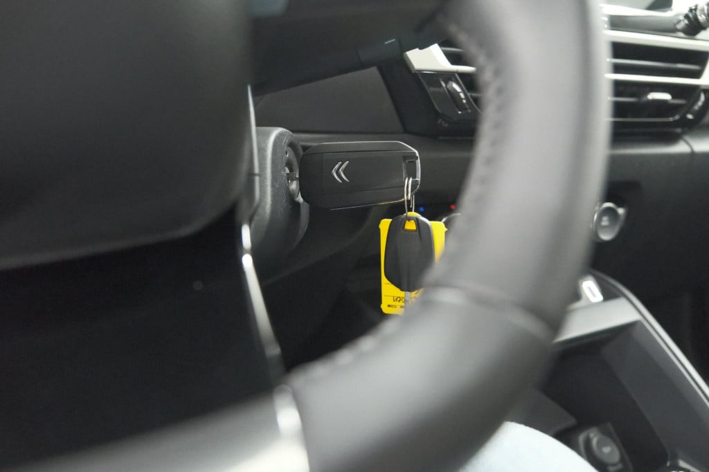 Citroen C4 puretech 130 plus | camera | apple carplay | parkeersensoren