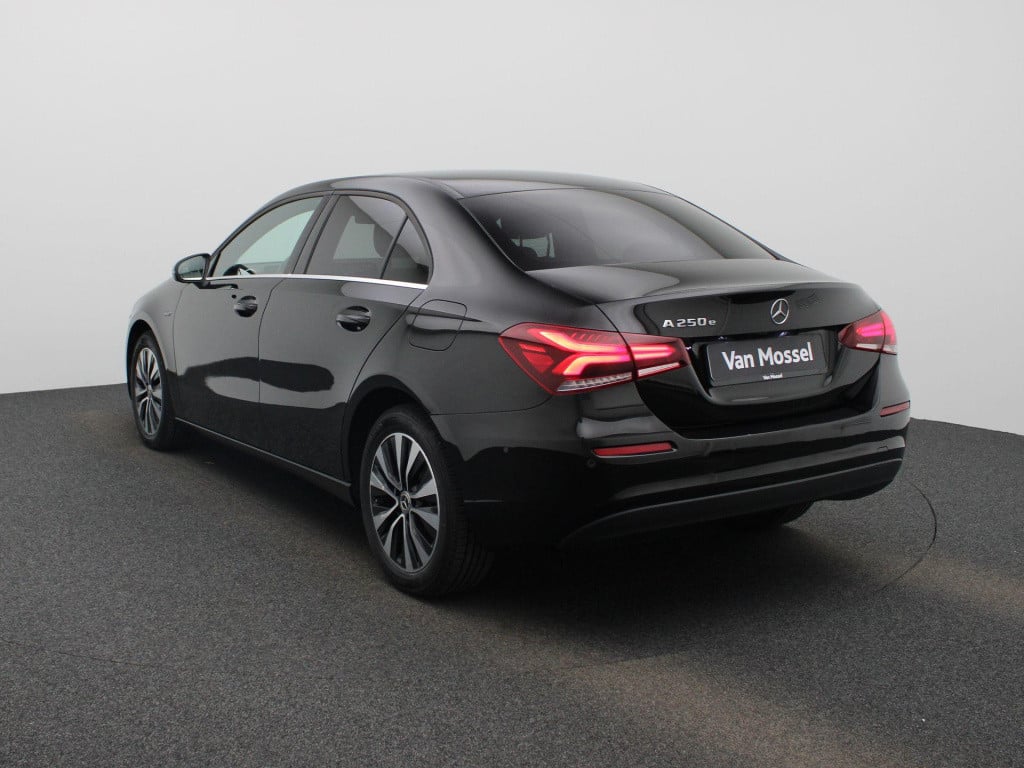 Mercedes-Benz A-Klasse 250 e business line | automaat | lmv | half leder | 