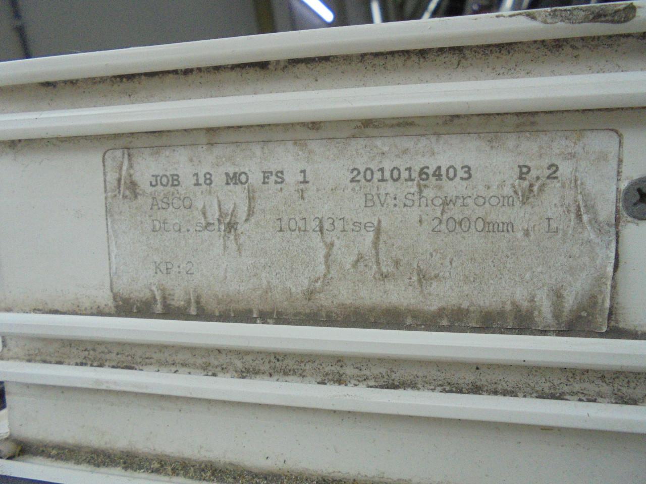 Te koop Kunstof draaikiep raam met verduitering hor ingebouwd