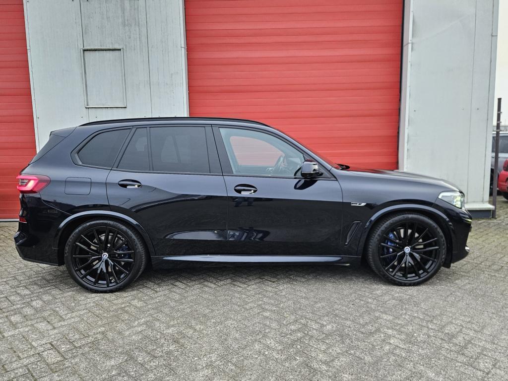 BMW X5 xdrive45e m-sport | achterasbesturing | trekhaak | luchtvering