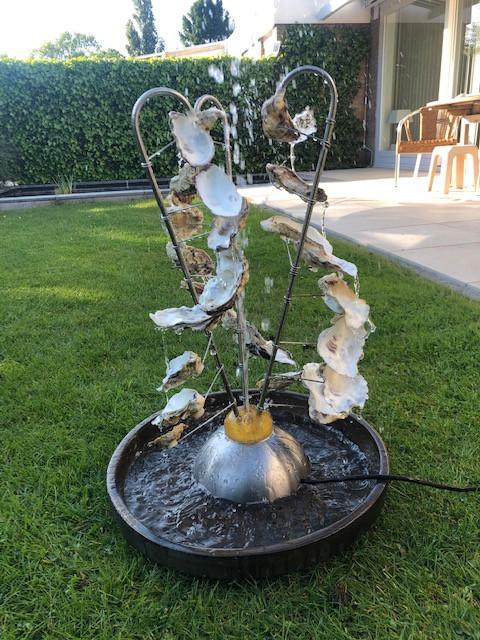 Creatieve Oesterfontein kan ook via schaal binnen staan met elektrische pom