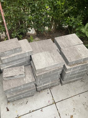 Restpartij tuin tegels over na verbouwing