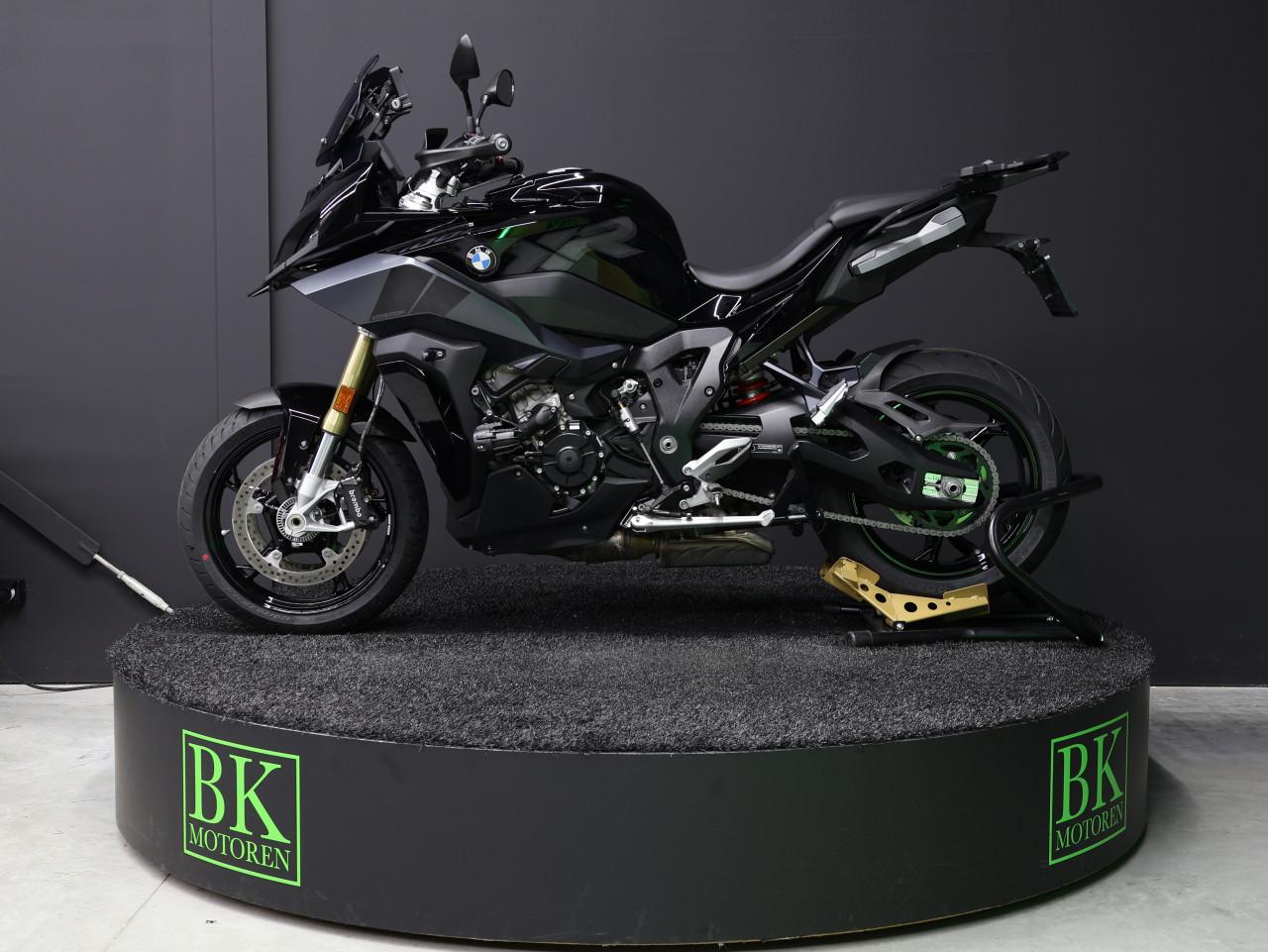 S 1000 XR Triple Black | BTW Motor