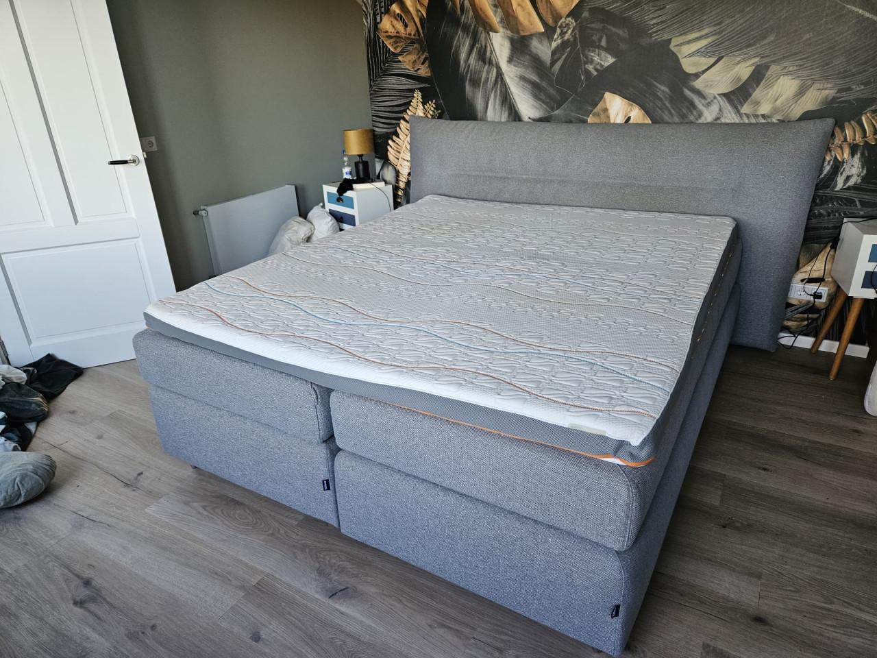 Tweepersoonsbed (1.80x2.10) in goede staat te koop