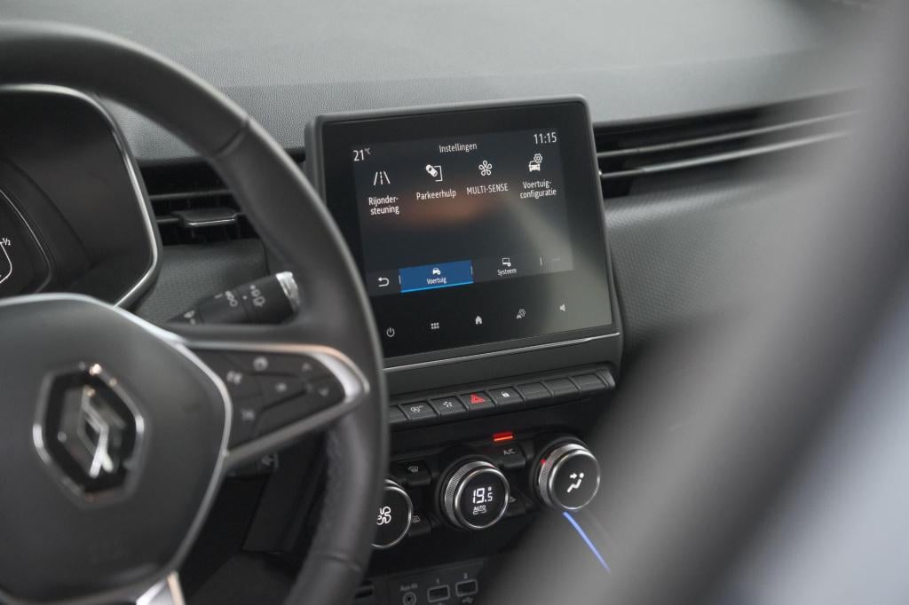 Renault Clio 1.0 tce intens | trekhaak | parkeersensoren | climate control 