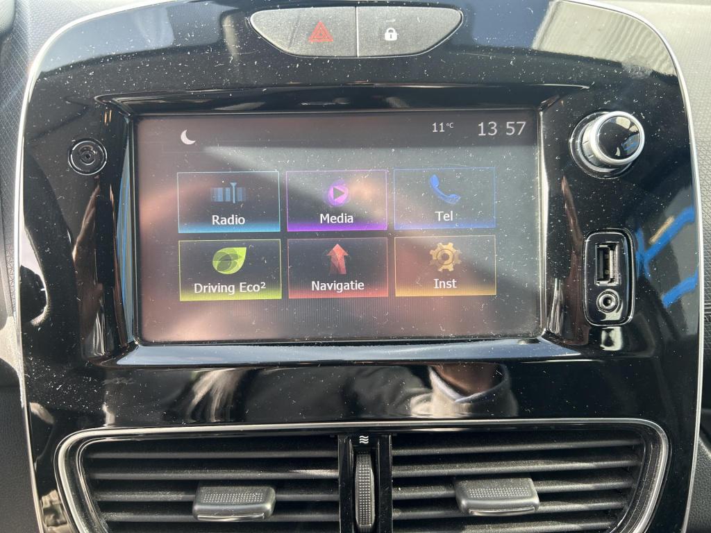 Renault Clio estate 0.9 tce limited