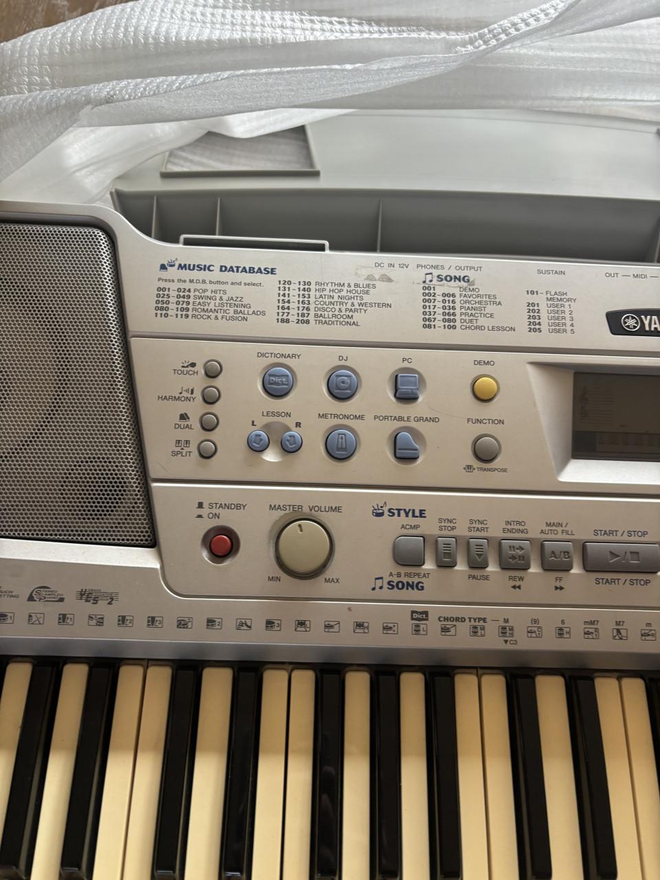 Yamaha PSR290 Keyboard 2/3x gebruikt compleet met toebehoren