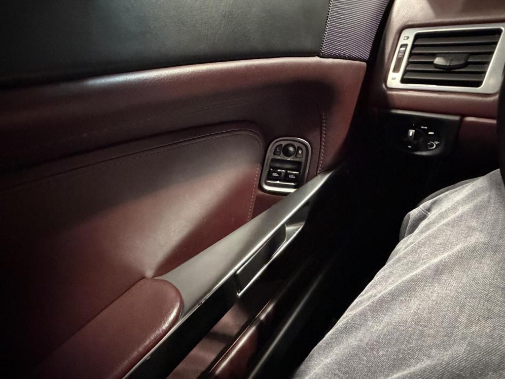 Aston Martin Db9 5.9 v12 touchtronic