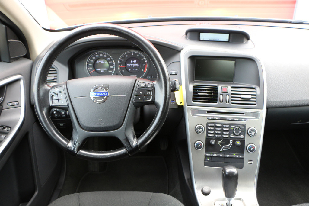 Volvo XC60 2.0t kinetic