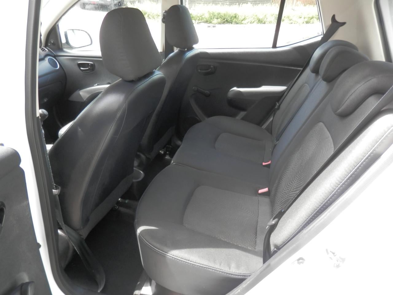 Auto Garant Biedt Aan: Hyundai I 10 Drive Cool