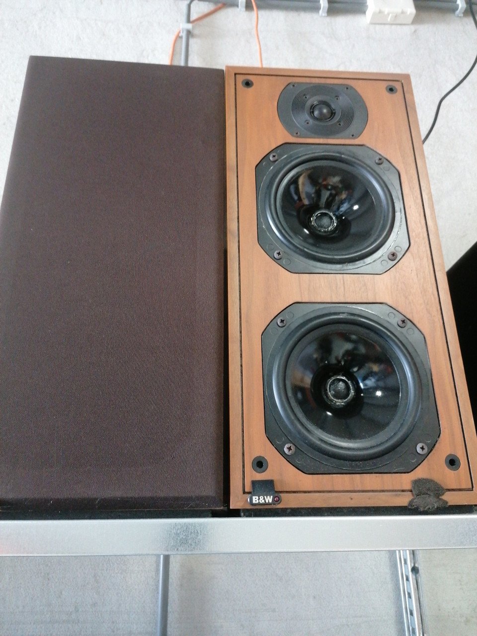 B&W speakers