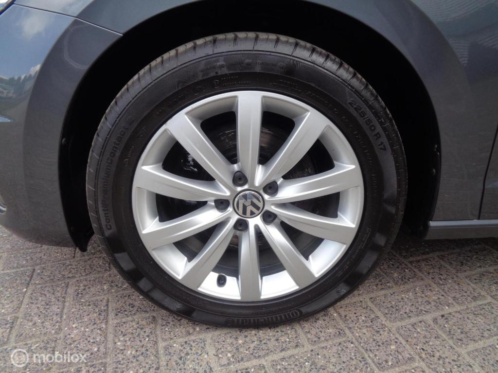 Volkswagen Touran 1.5 tsi comfortline business 7p/airco/pano/stoelverw/came